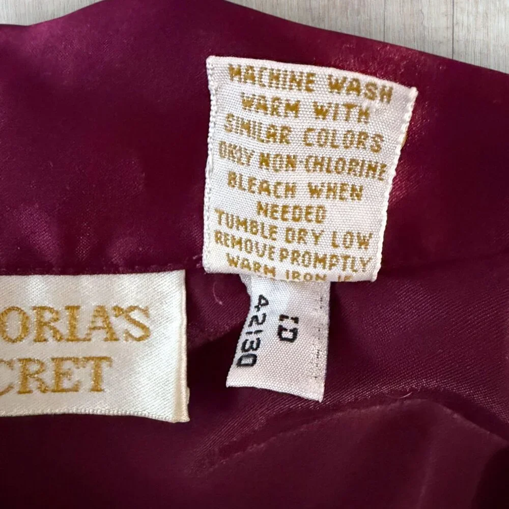 Vintage Victoria’s Secret Gold Label Satin Sleep Shirt Burgundy Y2K Pajamas S